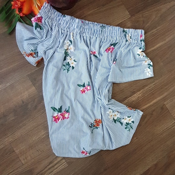 Indero Tops - INDERO Off-The Shoulder Top